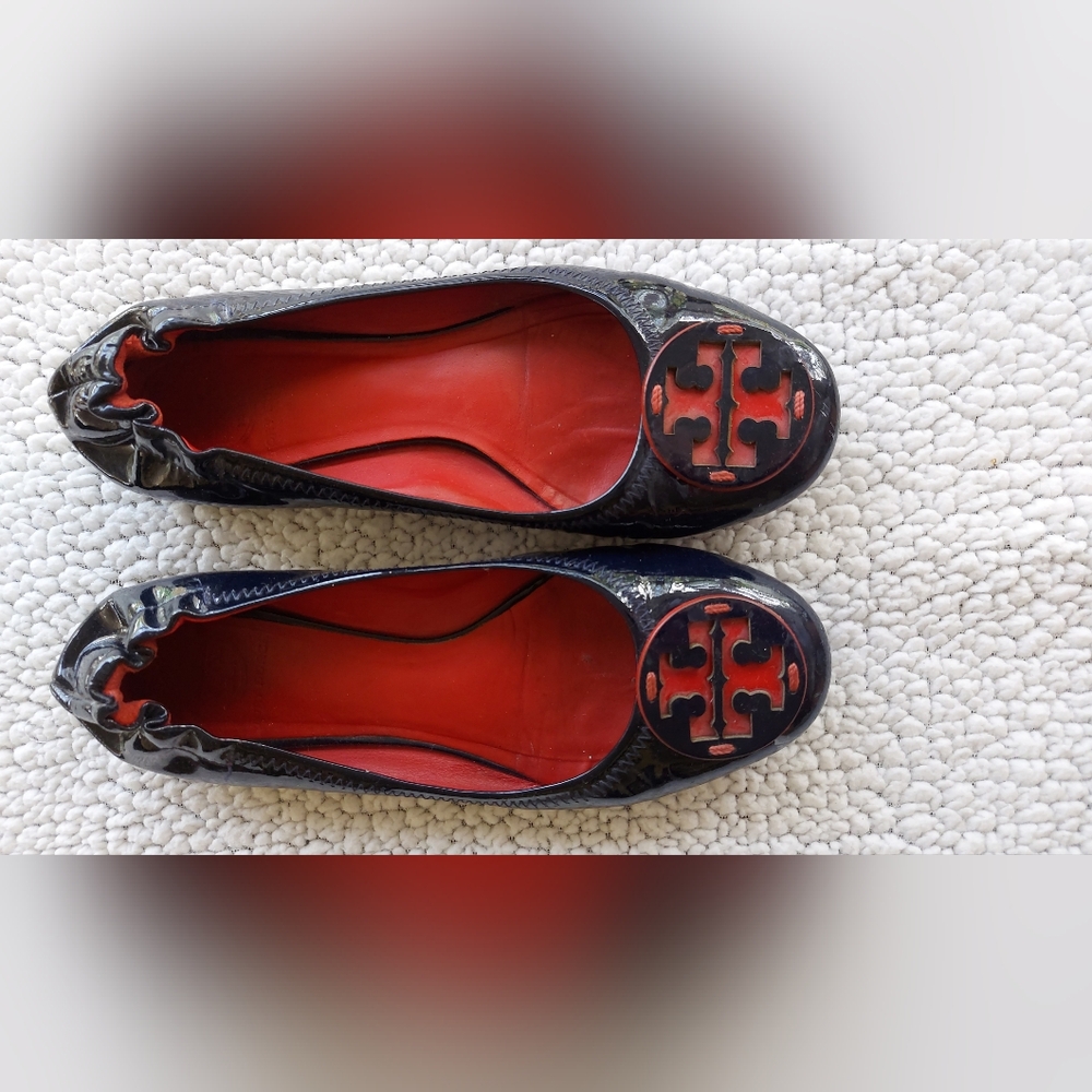 women's ballet flats from the Tory Burch brand size 7.5